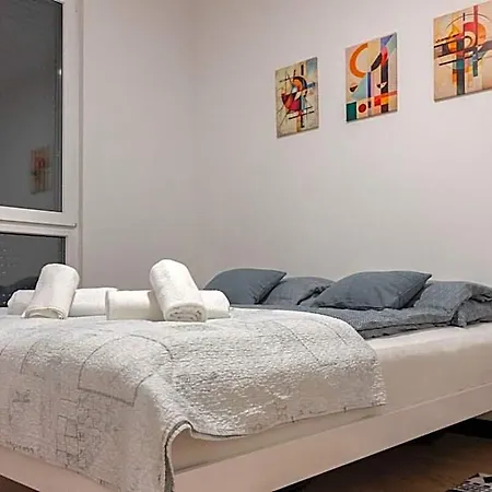 Hotel Avenija Comfort - New & Lux In 3*
